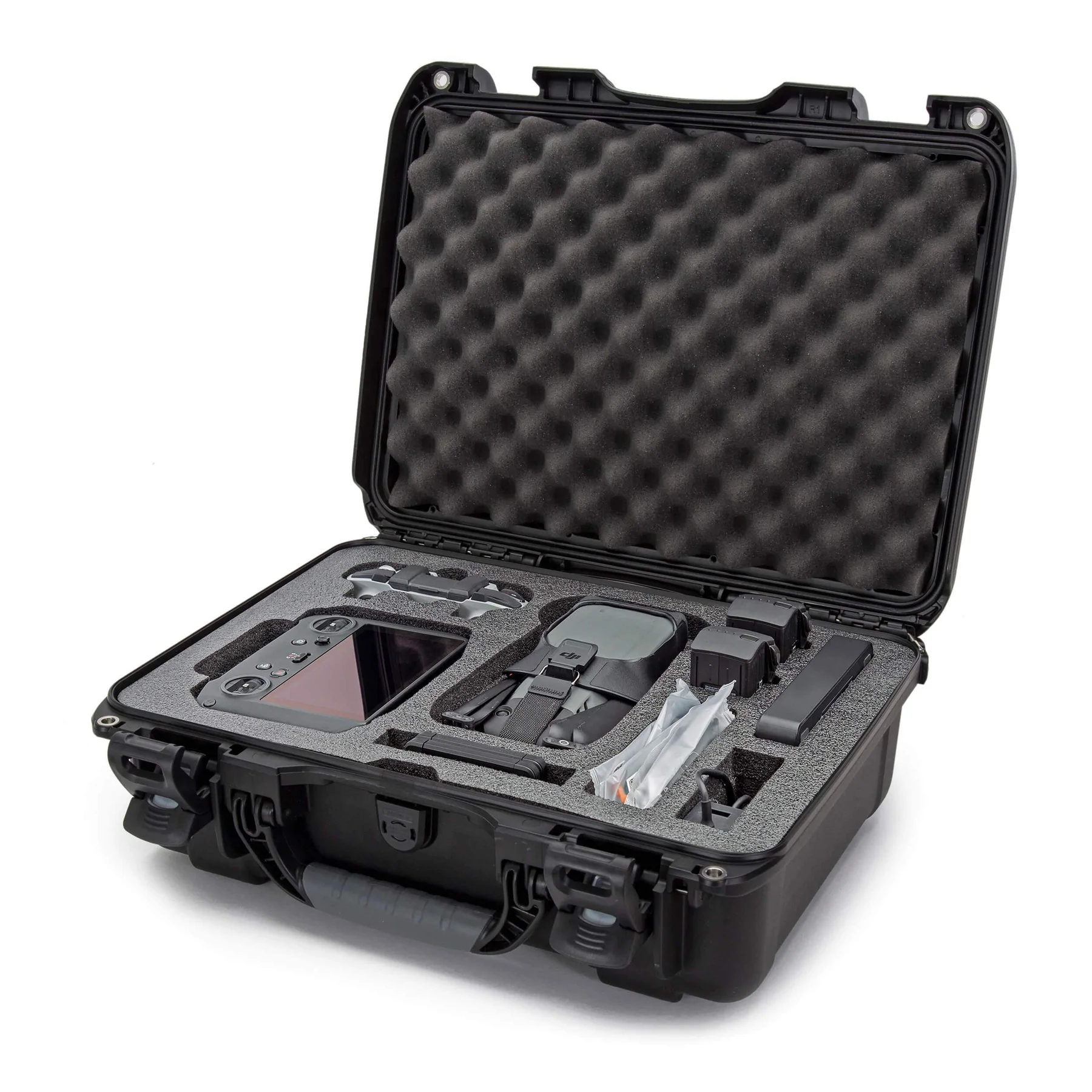 Nanuk | 925 Mavic 3 Fly More & Cine Combo & DJI RC PRO